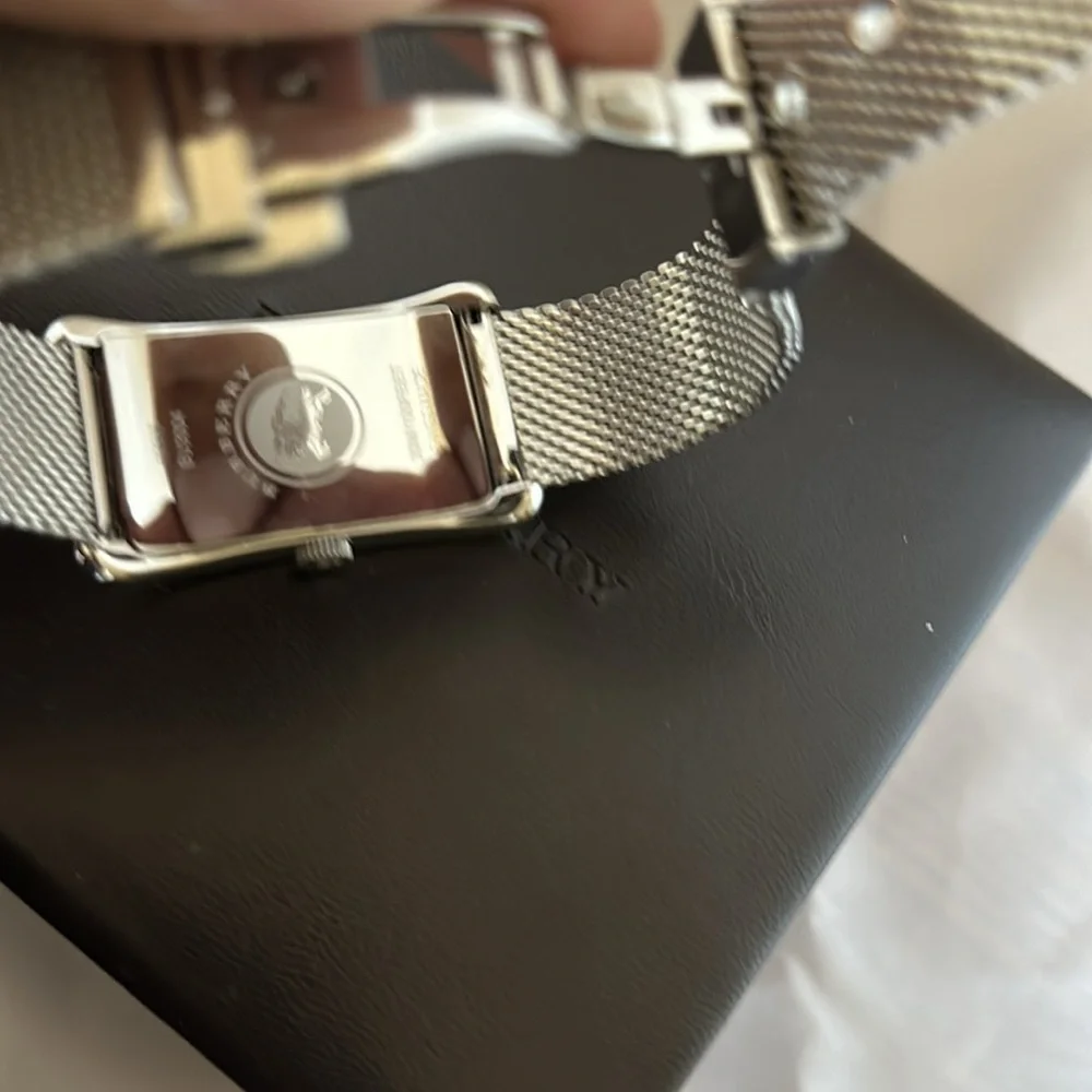 New never used Burberry Watch. Swiss made. - Picture 5 of 8